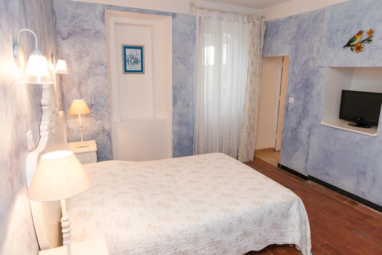 Auberge Du Montagnier Saint-Julien  ภายนอก รูปภาพ